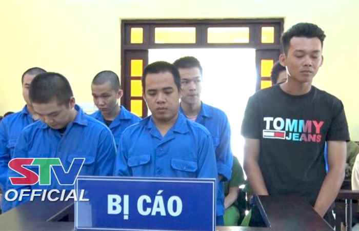 Toà án Nhân dân huyện Trần Đề mở phiên toà xét xử 7 bị cáo về tội cướp tài sản